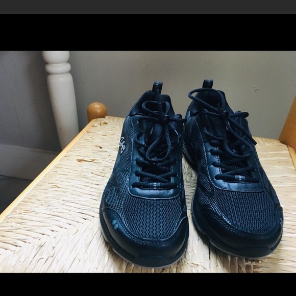 RYKA SHOES - Picture 3 of 13